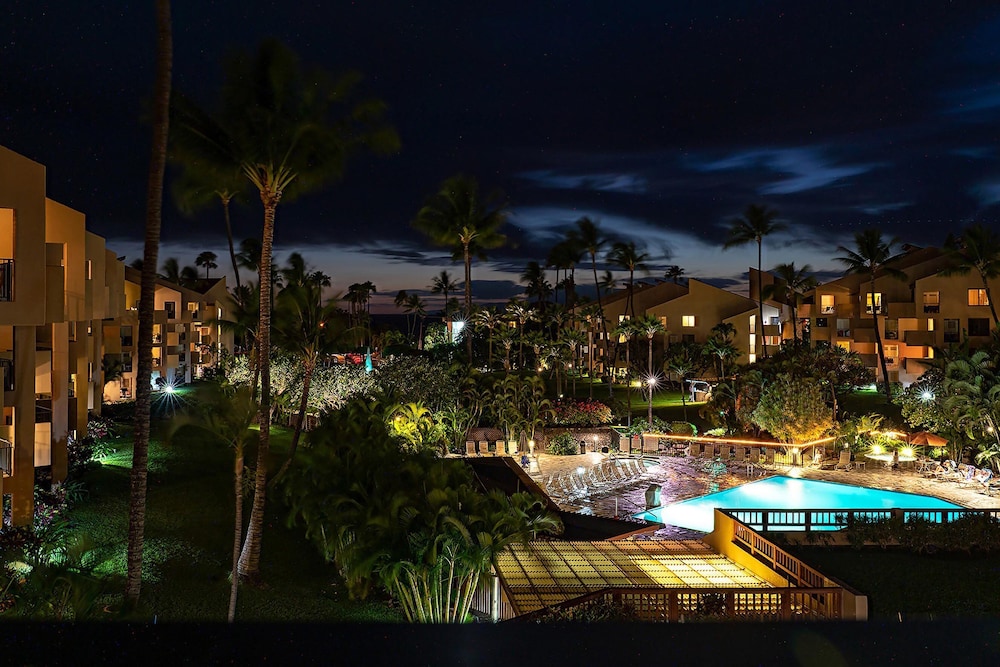 Kamaole Sands 5-303 - Contemporary, Ocean Views, Prime Courtyard Location, AC