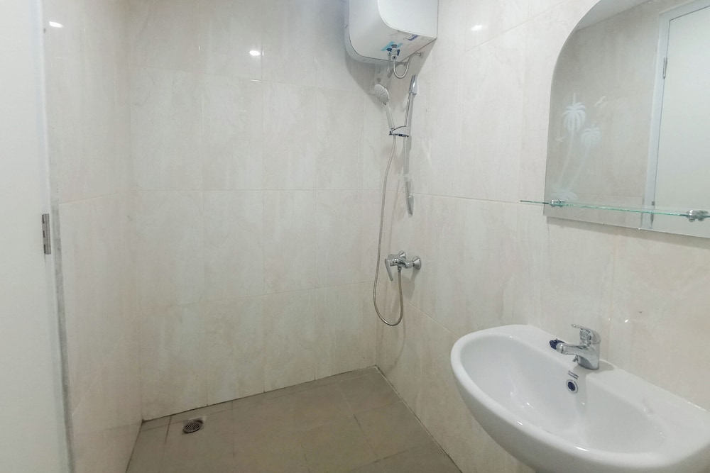 Brand New and Homey Studio at Tamansari Skylounge Makassar Apartment