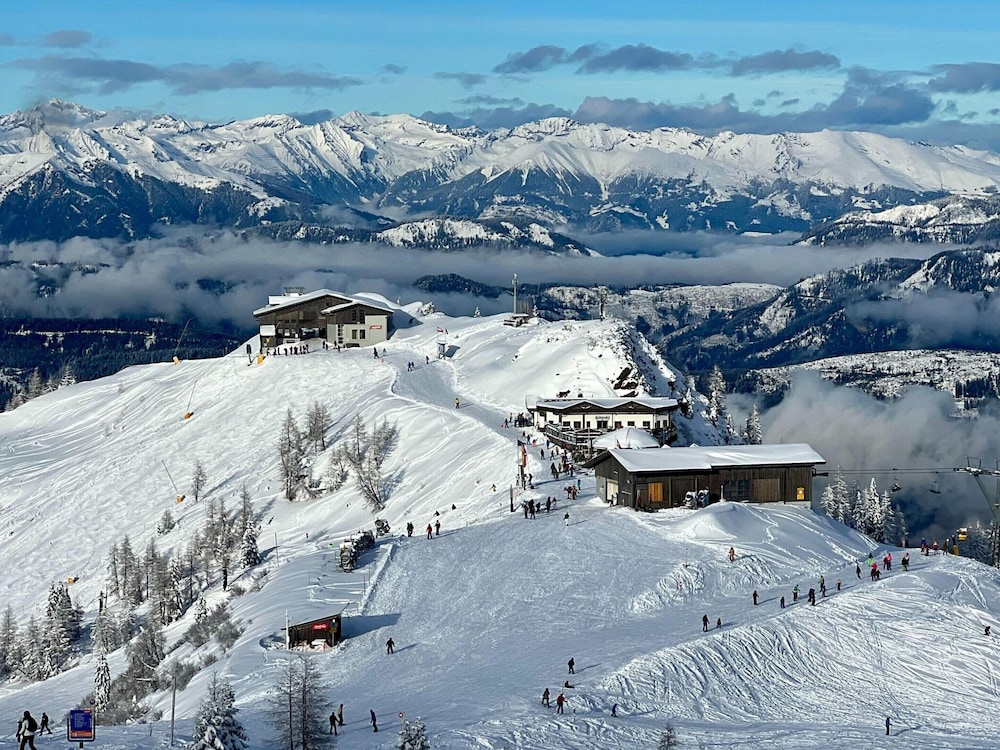 Chalet Near Nassfeld ski Resort and Ski-lift