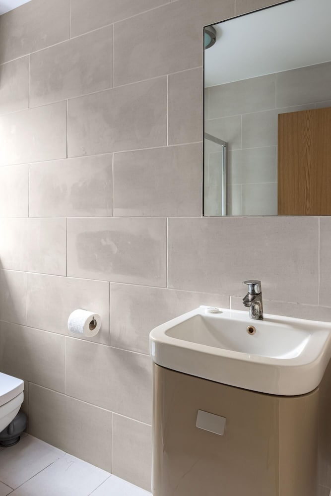 1-bedroom Apartment With Private Garden
