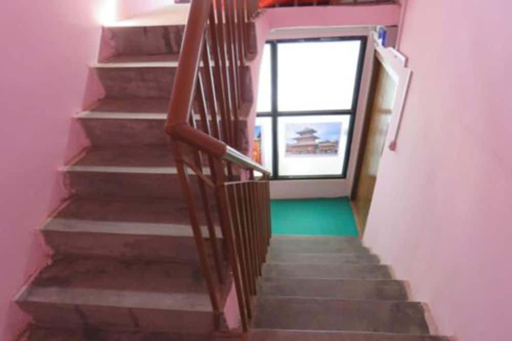 Friend's Guest  House