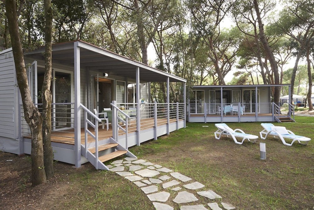 Baia Domizia Camping Village