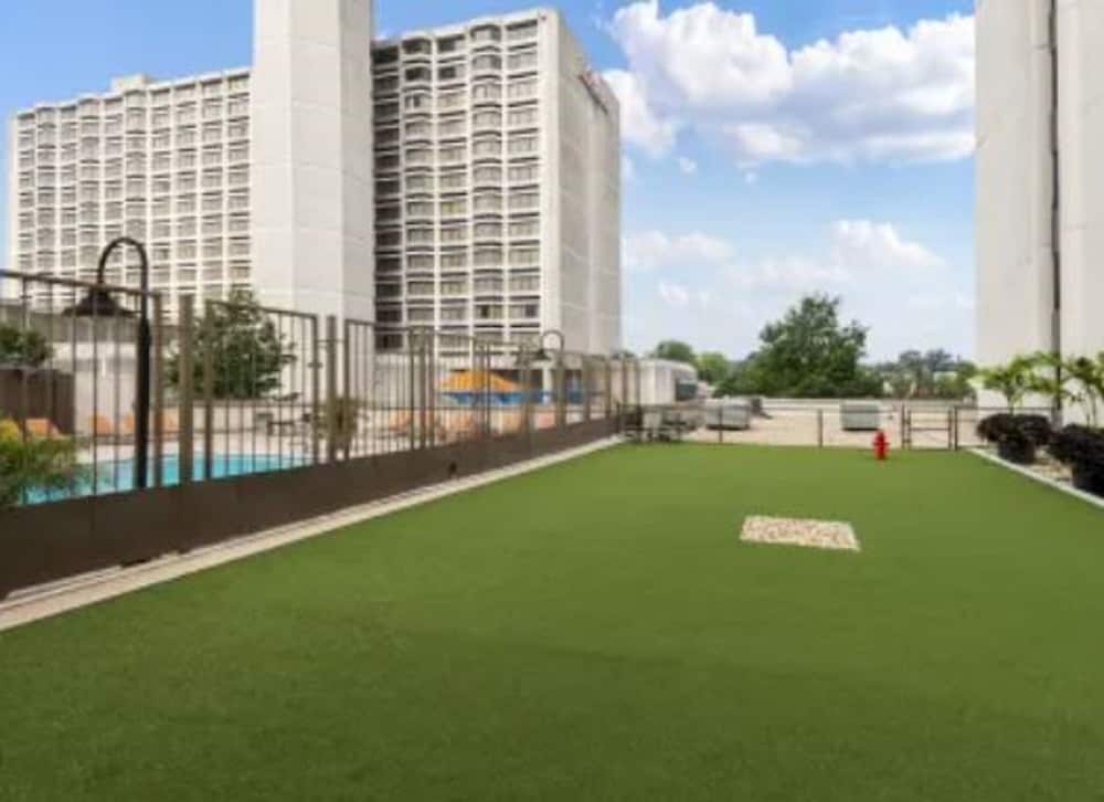Arlington 2br Furnished Apartment In Crystal City 2 Bedroom Apts