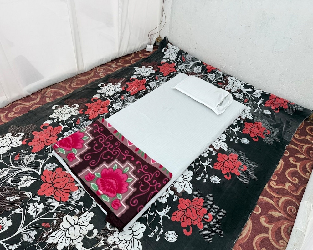 Arail Tent City Kumbh Cottage