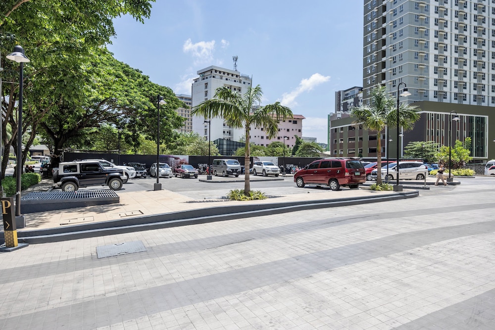 Virgo Nest Rentals - 38th Park Ave, IT Park Cebu - City View