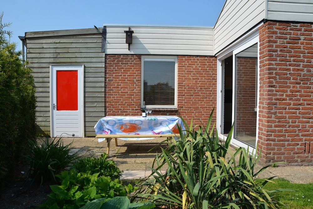 Lovely Home in Noordwijkerhout near Sea Beach