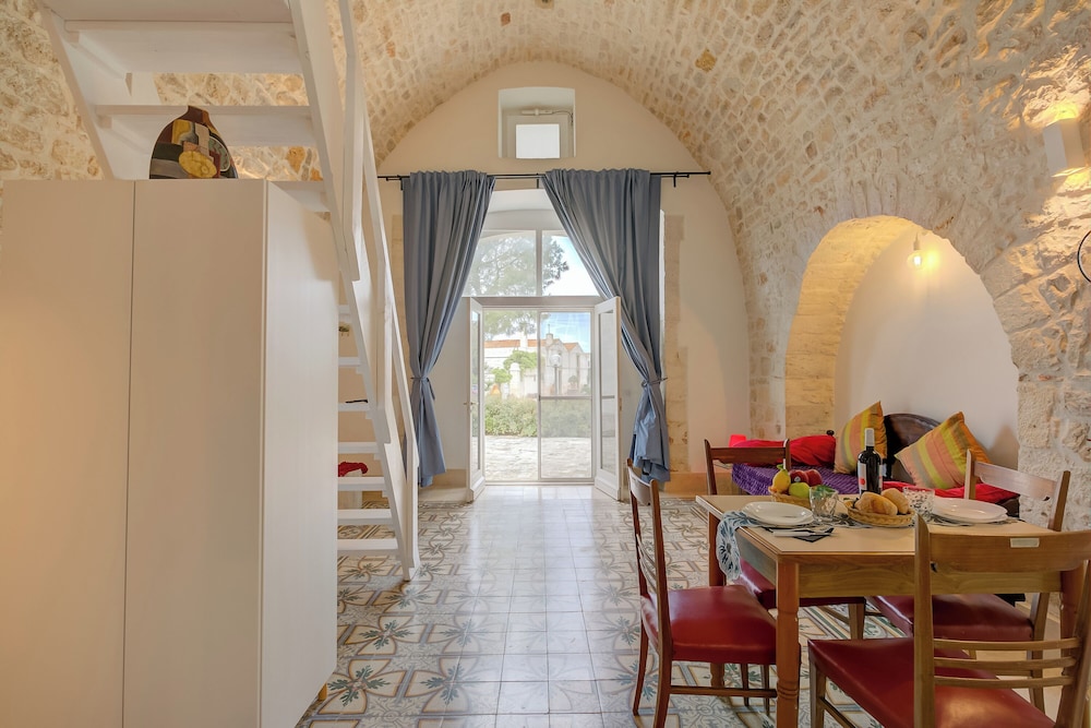 Annunziatella Apulian Farm Experience