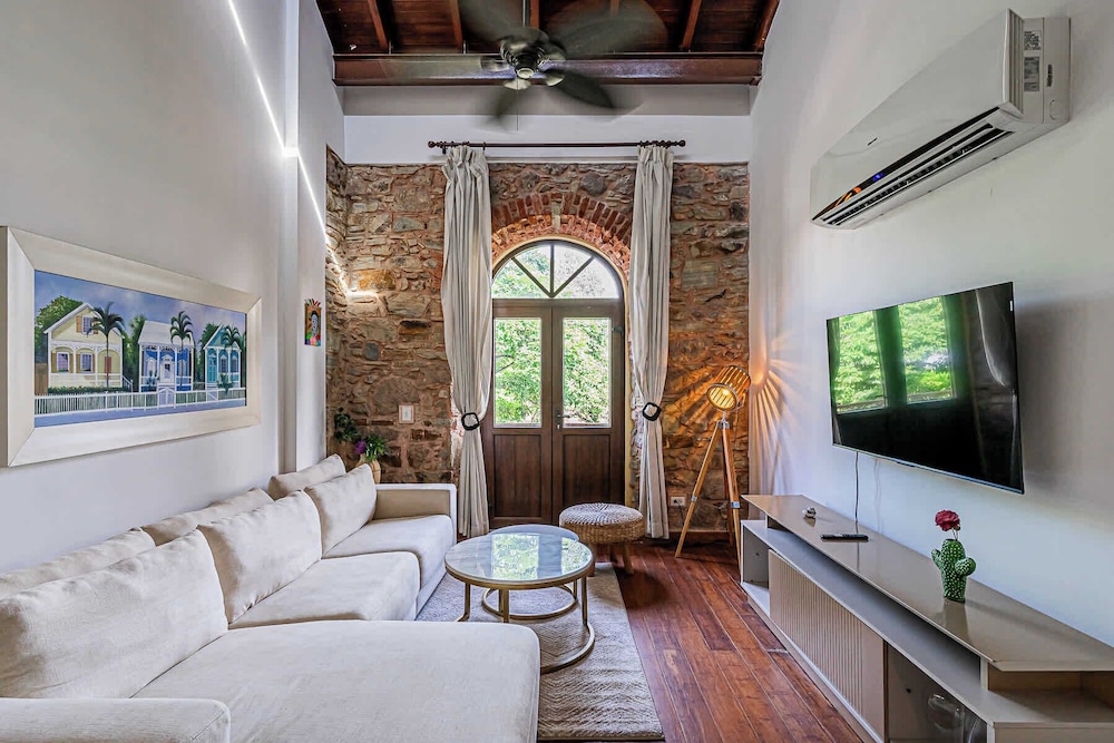 w Grandiose 1BR w Balcony in San Felipe