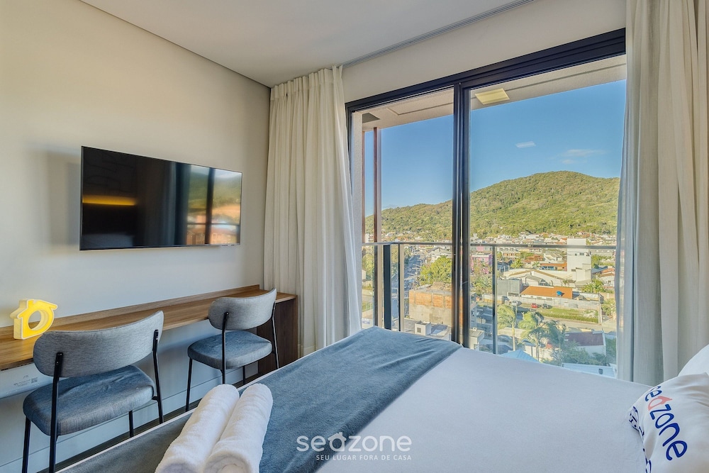 Studios With Side Sea View at Penha Spot PSO - L
