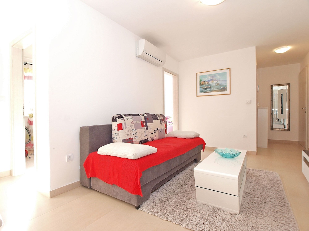 Apartment 1507