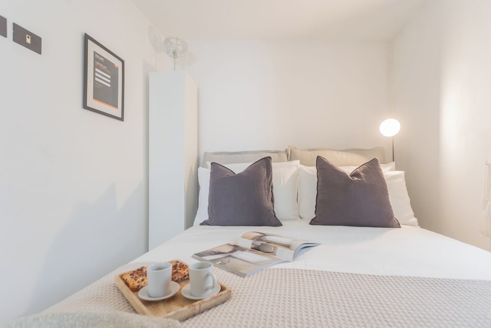 Pretty Studio in Old Town by Rent all Como