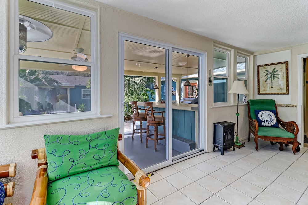 Dog Friendly Old Fernandina Style Home with Extra Studio Room by RedAwning view 2