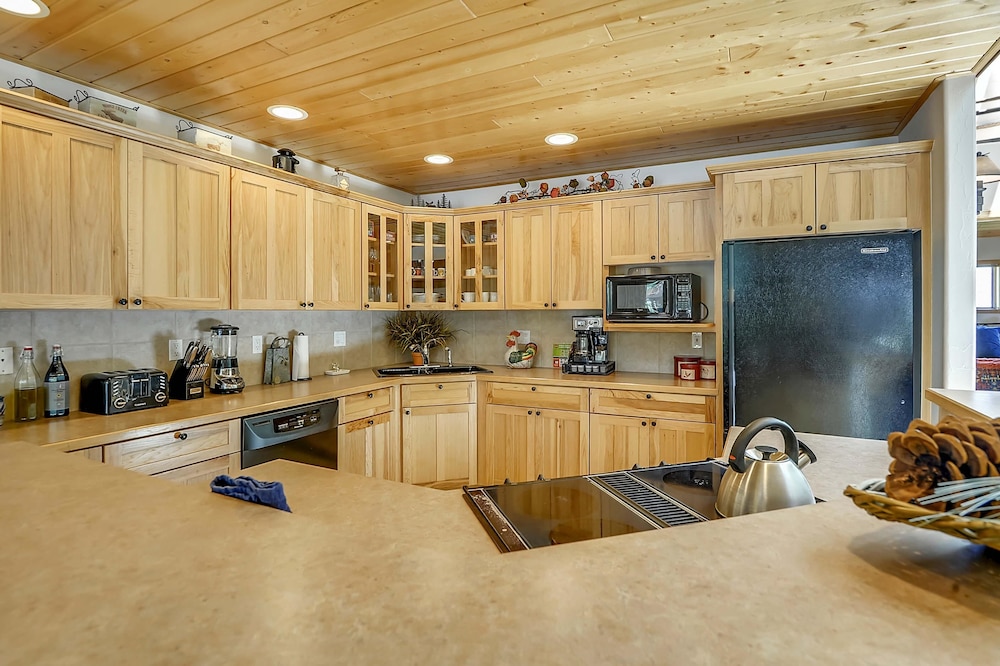Slopeside 202 3 Bedroom Holiday Home by Winter Park Lodging Company