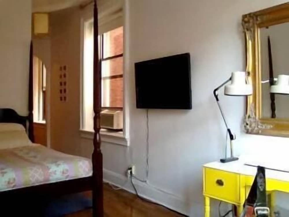 Lincoln Center Apartments