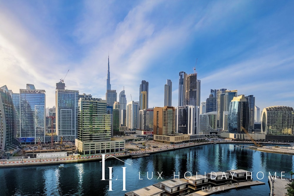 LUX 15 Northside Burj Khalifa View Suite
