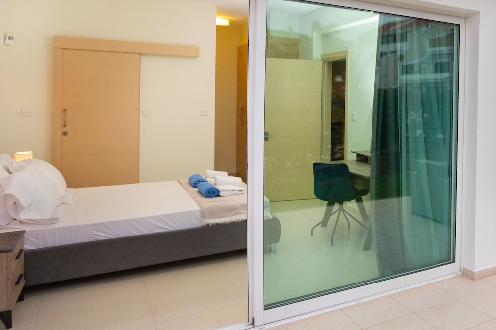Limassol Vacations - Bay View Gardens Apartments with Pool - Property Image 26