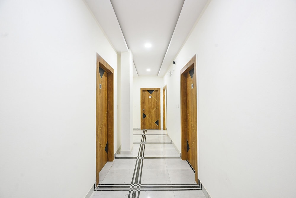 Fabhotel Rubicon