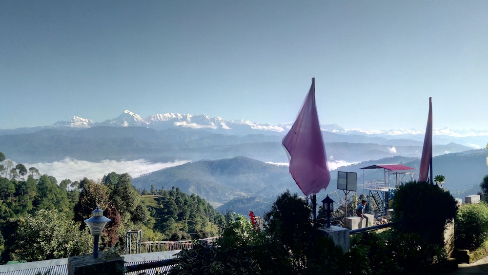 Hotel Sumit Kausani