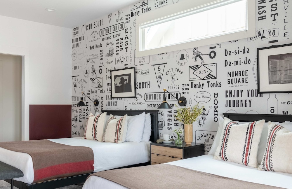 Stylish Retreat Near Germantown