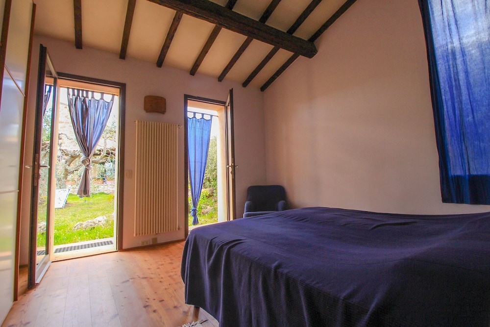 Casale Vezzoli con Piscina