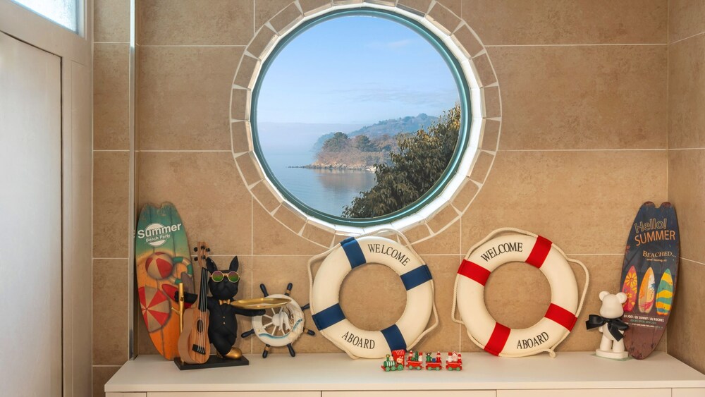 Yeosu La Rosa Private Pool Villa Pension