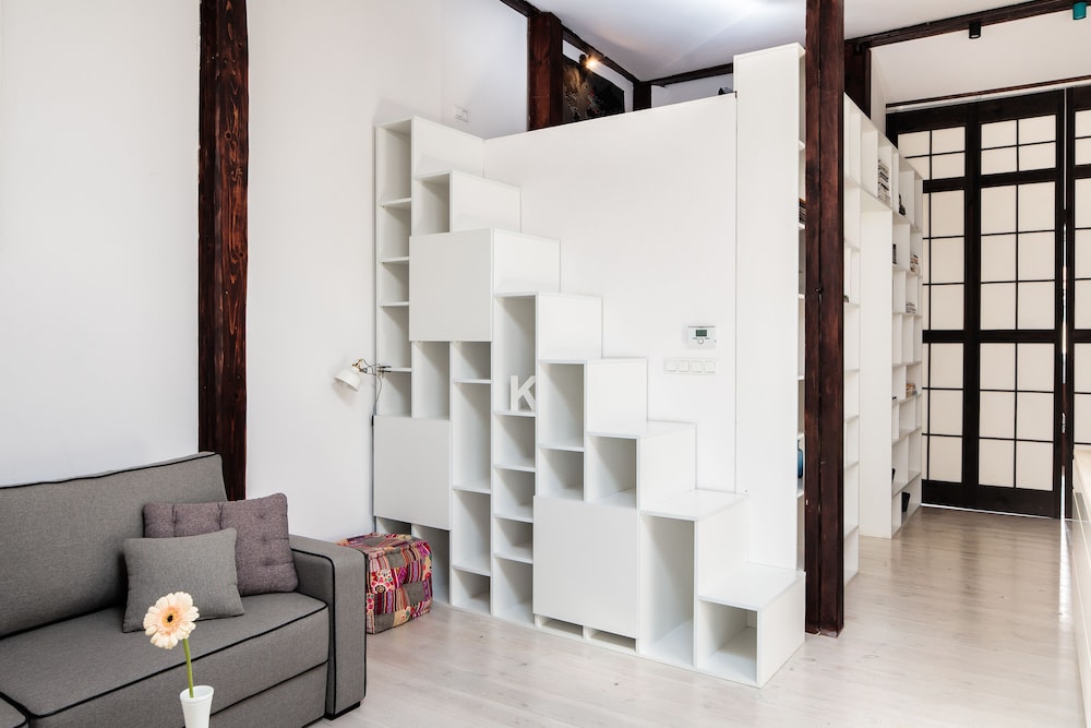 All In Apartments