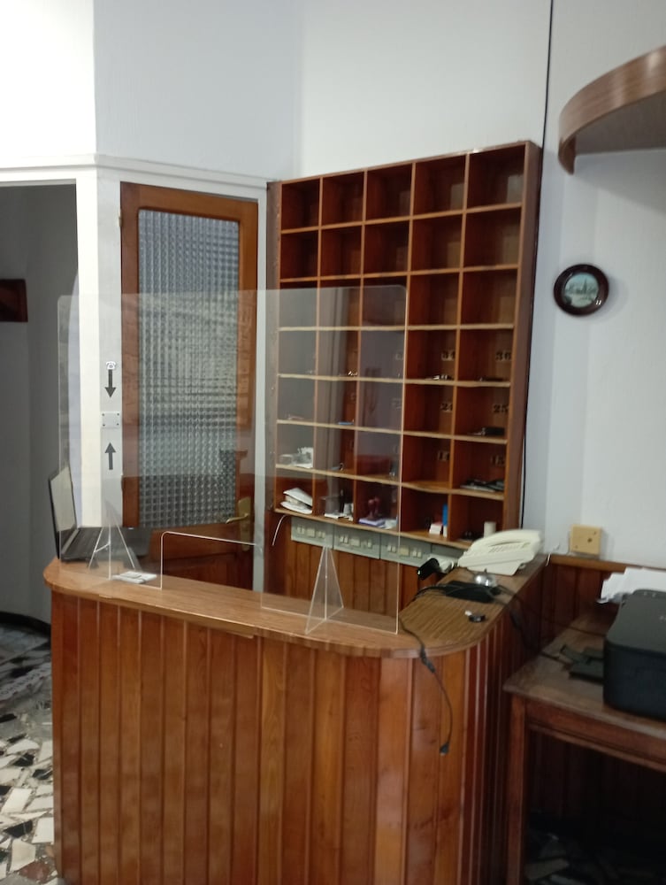 Hostal Oria - Property Image 5