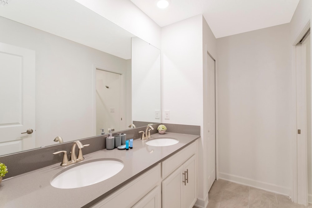 9332 SH - Champions Gate Unique Luxury 6BR