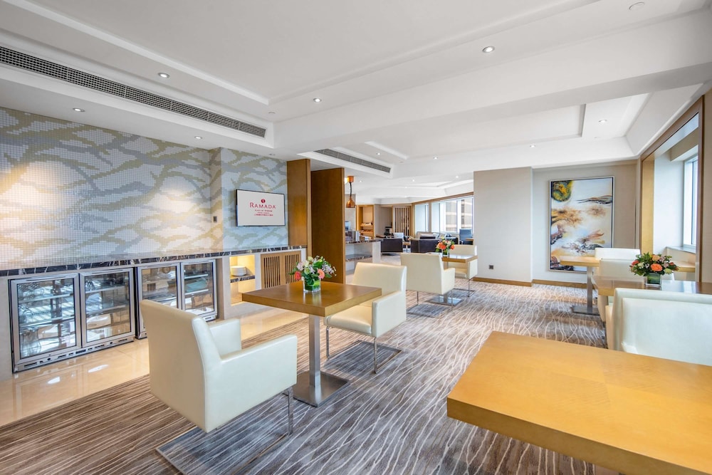 Ramada Plaza Pudong photo 4