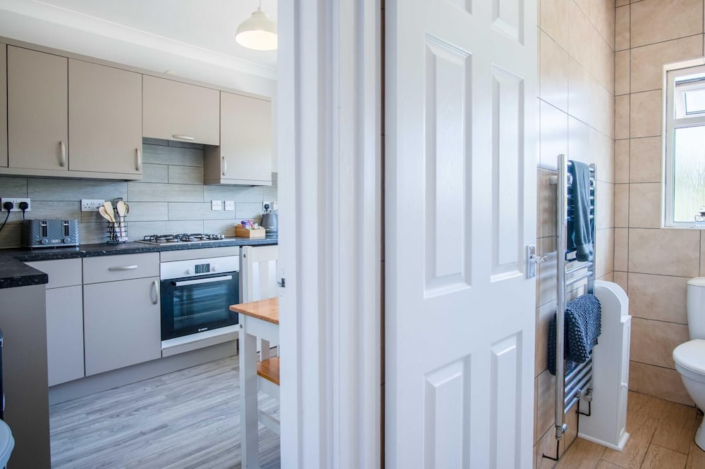 Larkfield - 3 Bedroom Holiday Home - Penally