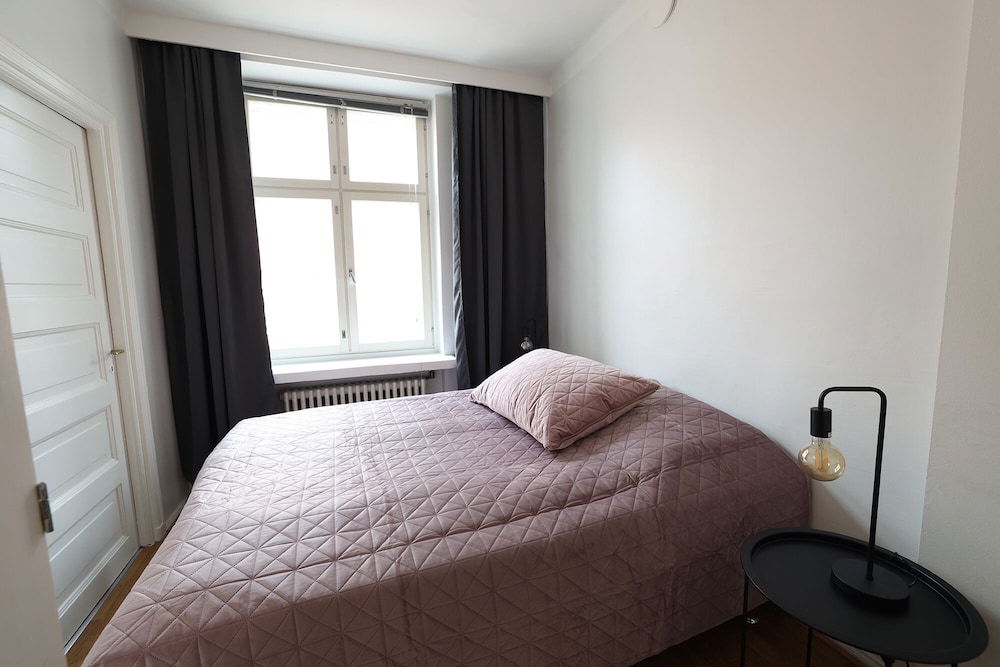 2ndhomes Cozy and Quiet 2BR Apartment view 4