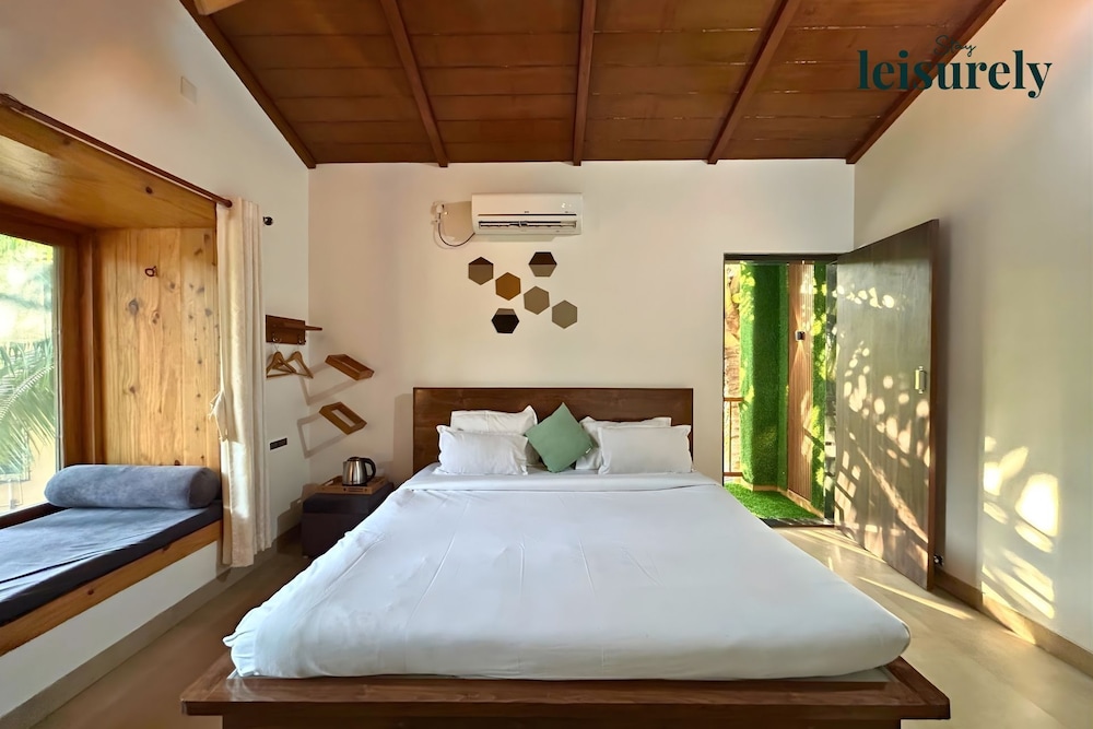 Stay Leisurely Blue Leaf 3BHK Alibaug