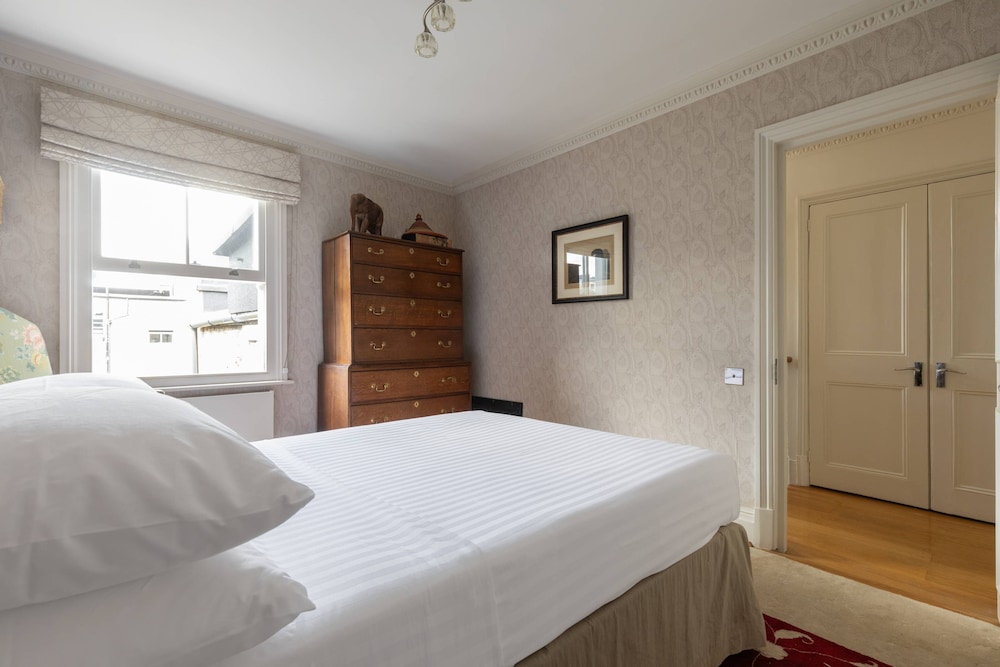 Lilyville Road III by Onefinestay