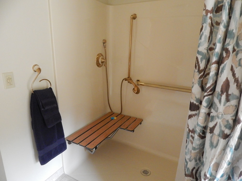 Galena Vacations - House on Northview - Property Image 7