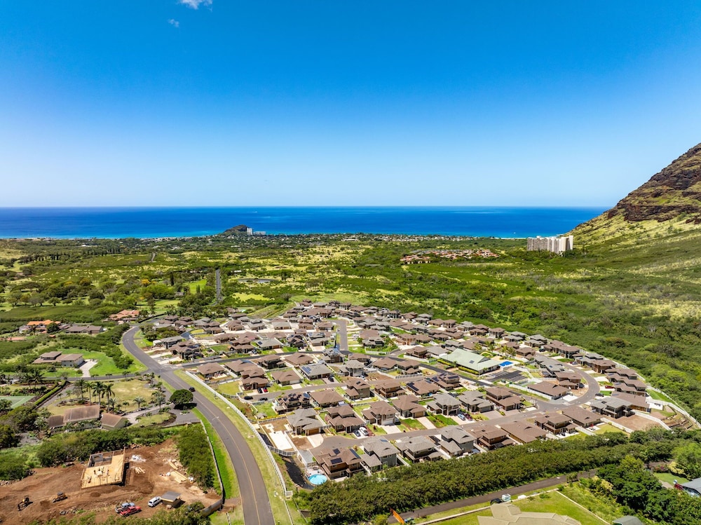@ML Ocean View, Golf, Gazebo and Bbq, we Have All!