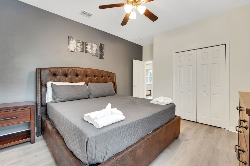 2245ca-providence Resort 6 Bedroom Home