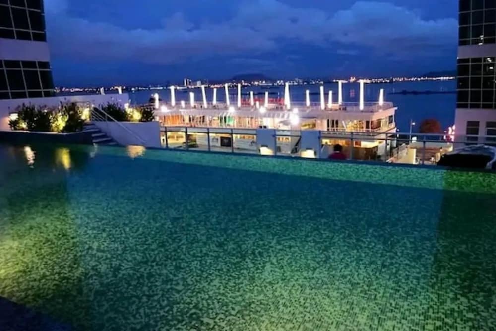 JK Maritime Luxury Suite photo 1