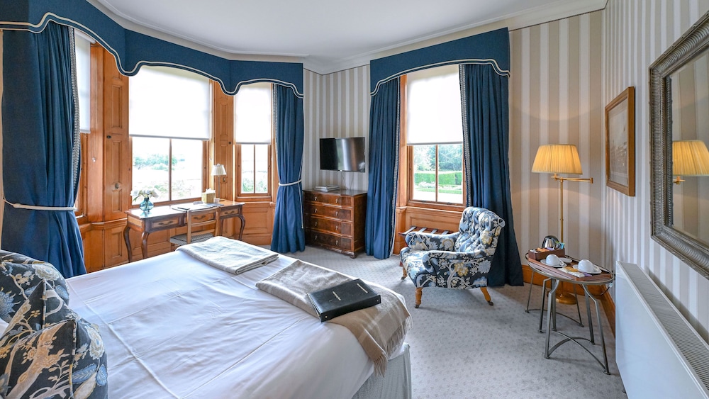 Newmarket Vacations - The Jockey Club Rooms - Property Image 81