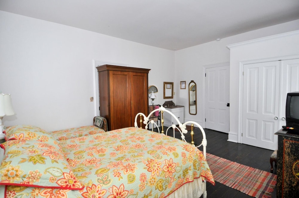 Manor at Berkeley Springs - Property Image 29