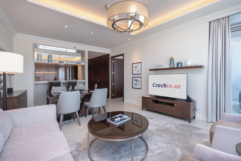 Luxury Living Spectacular Burj Views