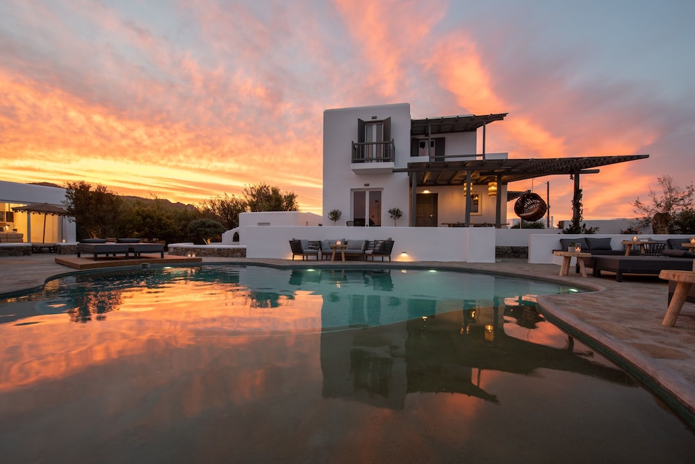 Olive Mykonos Villas