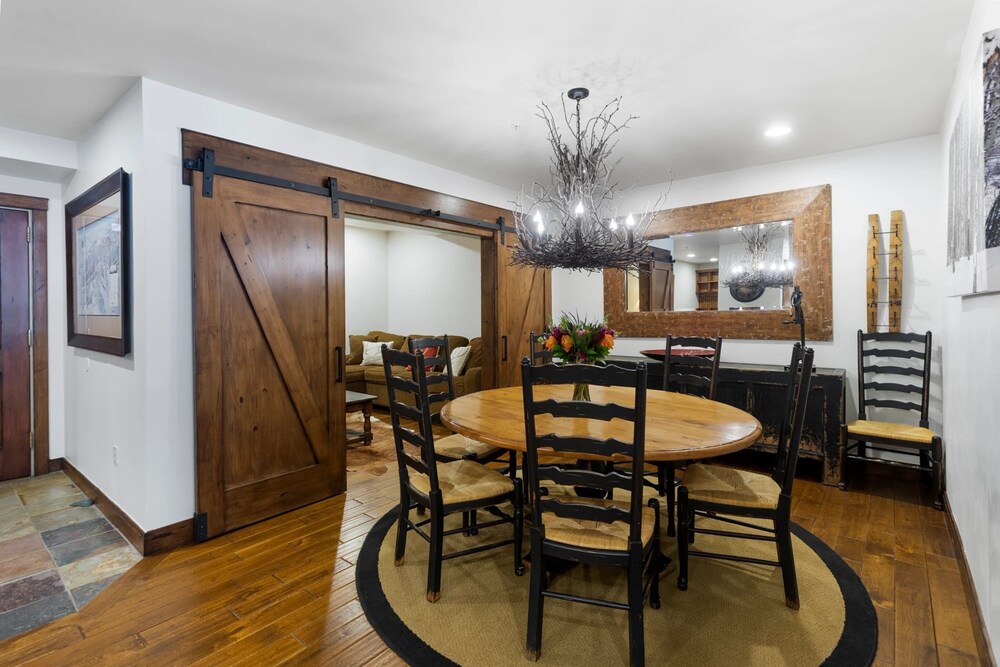 Trail's End Lodge at Deer Valley Resort - Two Bedroom Residence with Den and Spa #202 2 Condo