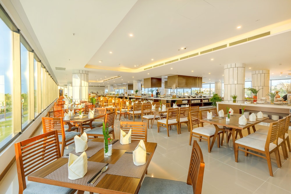 Selectum Noa Resort Cam Ranh 18