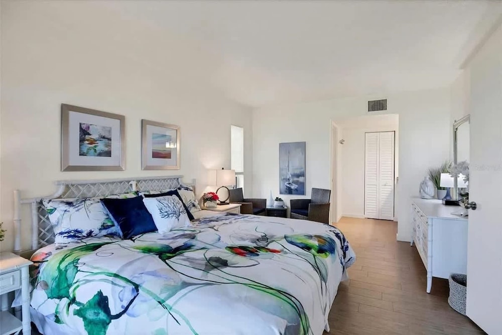 Luxury Beachfront Retreat in Longboat Key
