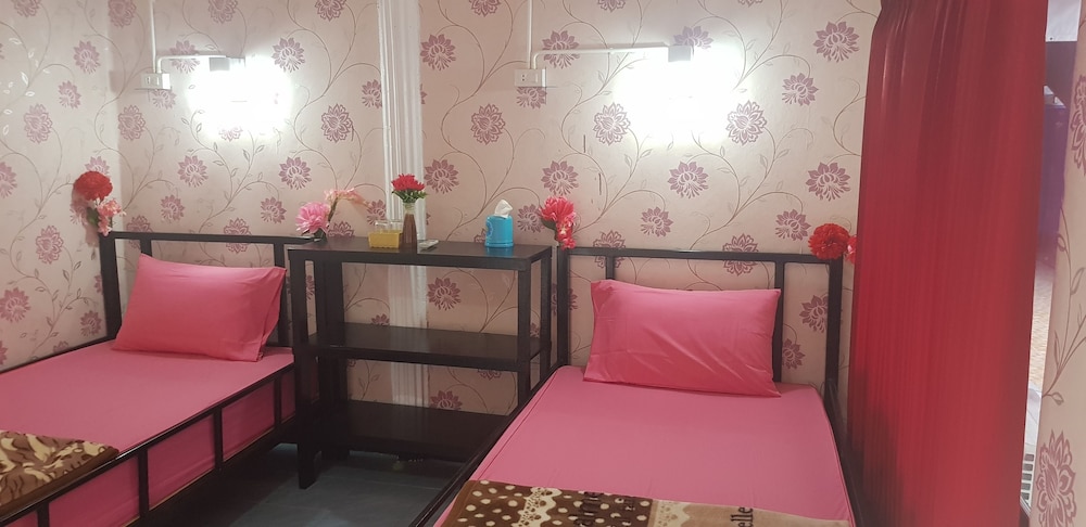 Om Ganesh Hostel - Adults Only view 4