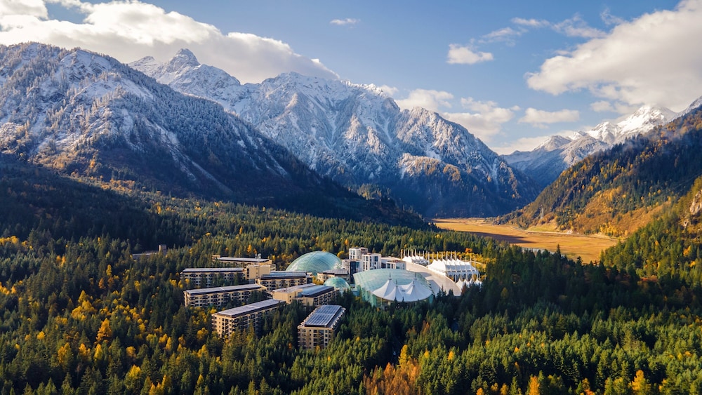 InterContinental Resort Jiuzhai Paradise by IHG 1