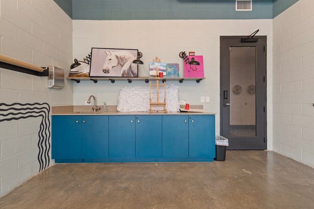 Fulton Market Penthouse 4BR Family Fun Views