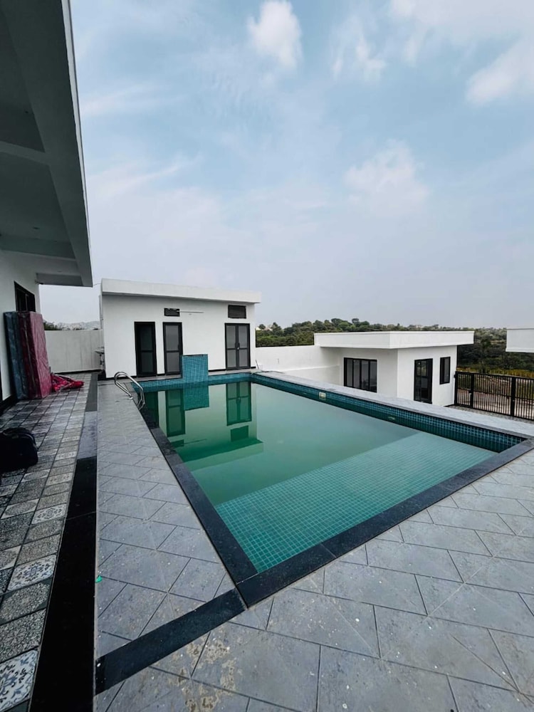 Pearl Pride Villa