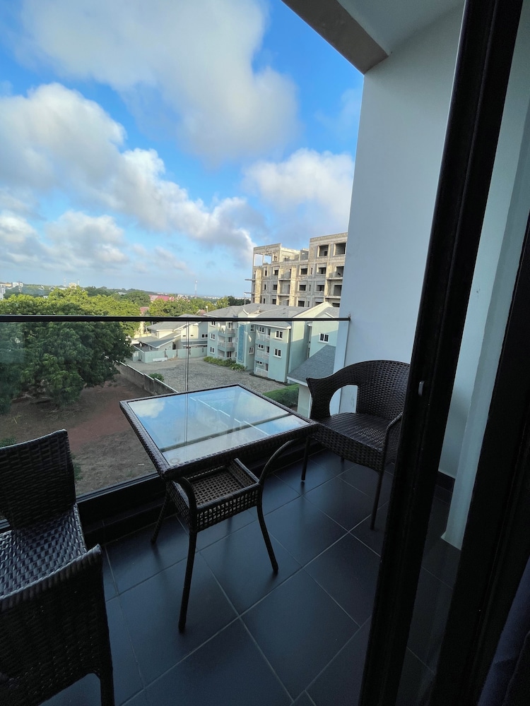 Nukville Studio at Embassy Gardens view 3