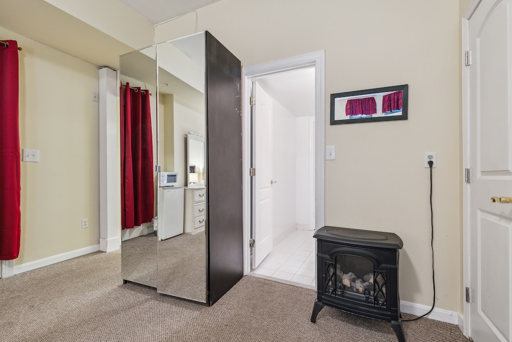 Columbia Vacations - The Columbia Inn at Peralynna Manor - Property Image 34